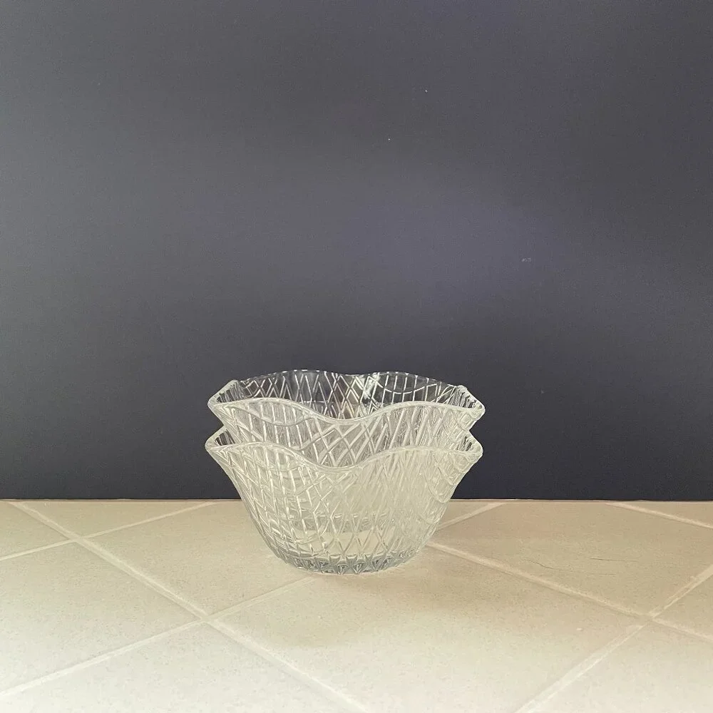 Set of 2 little cute glass candy bowls